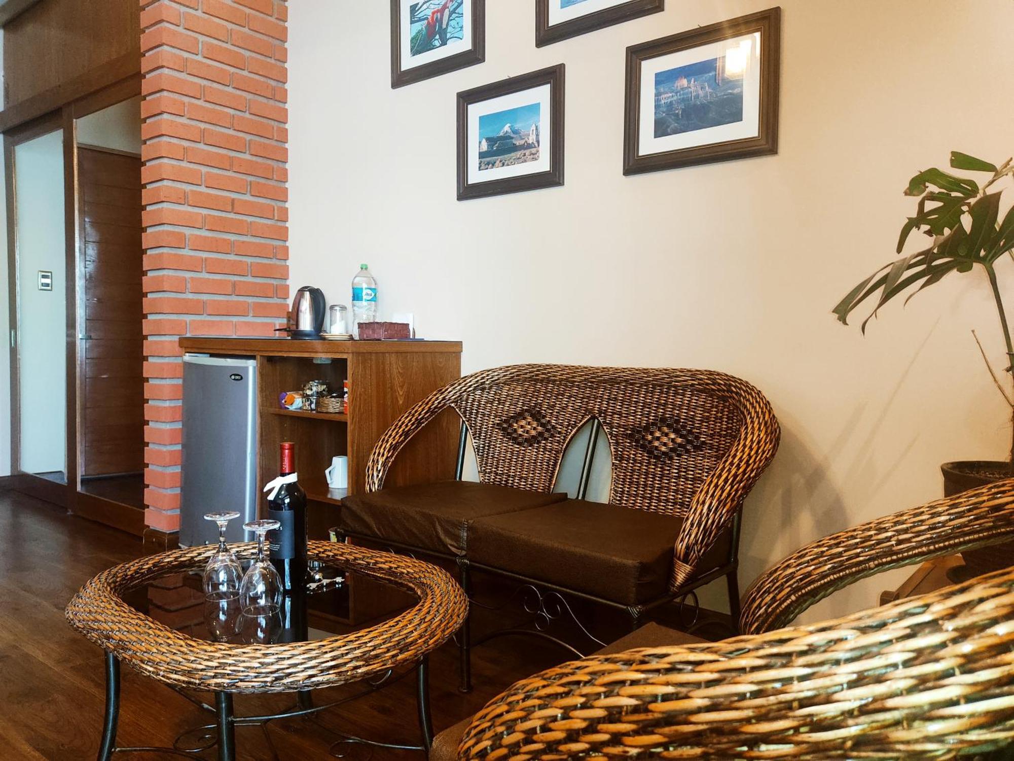 Hostal Cagnapa Restobar Uyuni Buitenkant foto